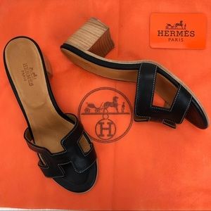 Brand New Oasis Hermes Sandals size 6.5
